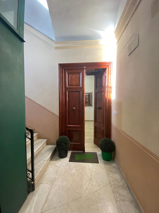 نابولي Airys B&B - Holiday House المظهر الخارجي الصورة